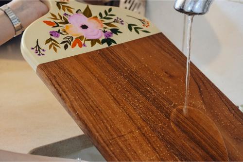 Acacia Wood Cutting Board